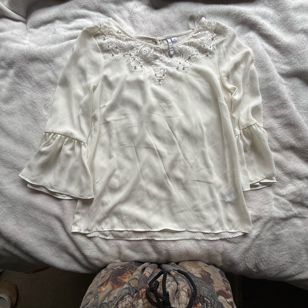 Elle Cream Lace Chemise with Floral Detailing